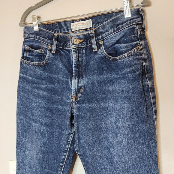 Abercrombie & Fitch boy slouch flare jeans.  Women's Size 6. - Picture 9 of 15